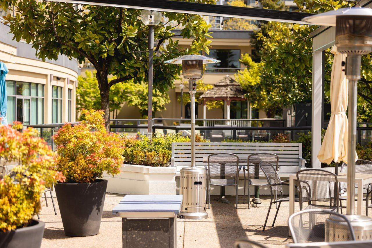 Executive & Conference Center, Metro Vancouver Hotel