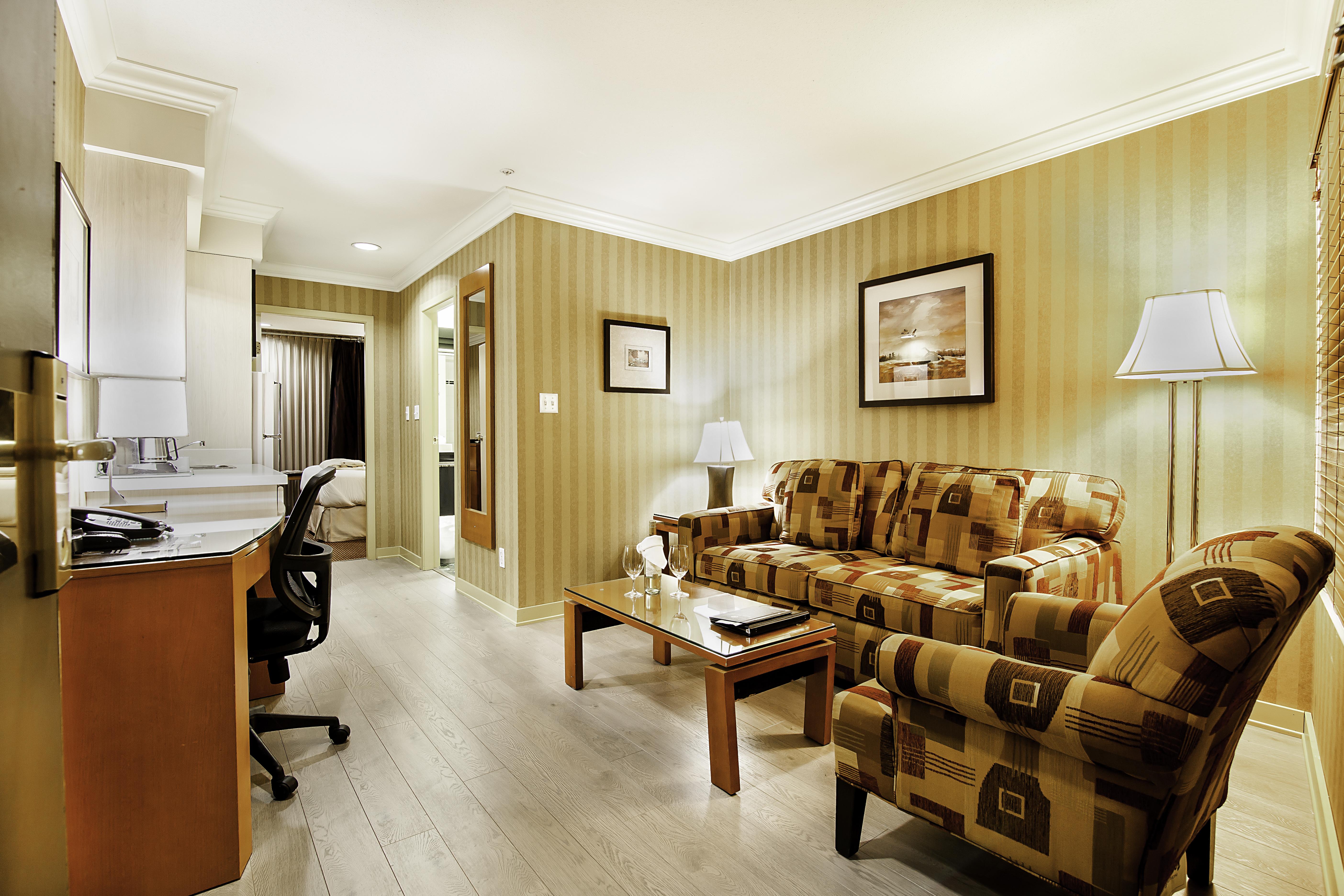 Hotel Executive & Conference Center, Metro Vancouver