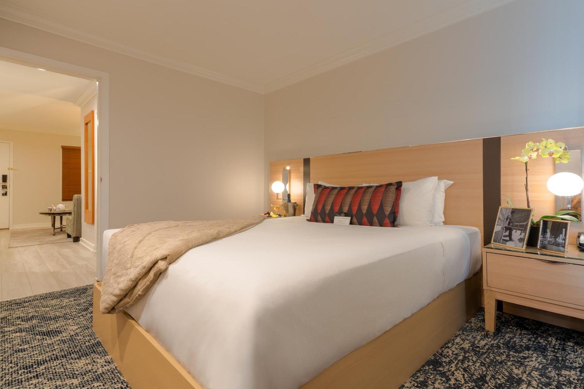 Executive & Conference Center, Metro Vancouver 4* Burnaby