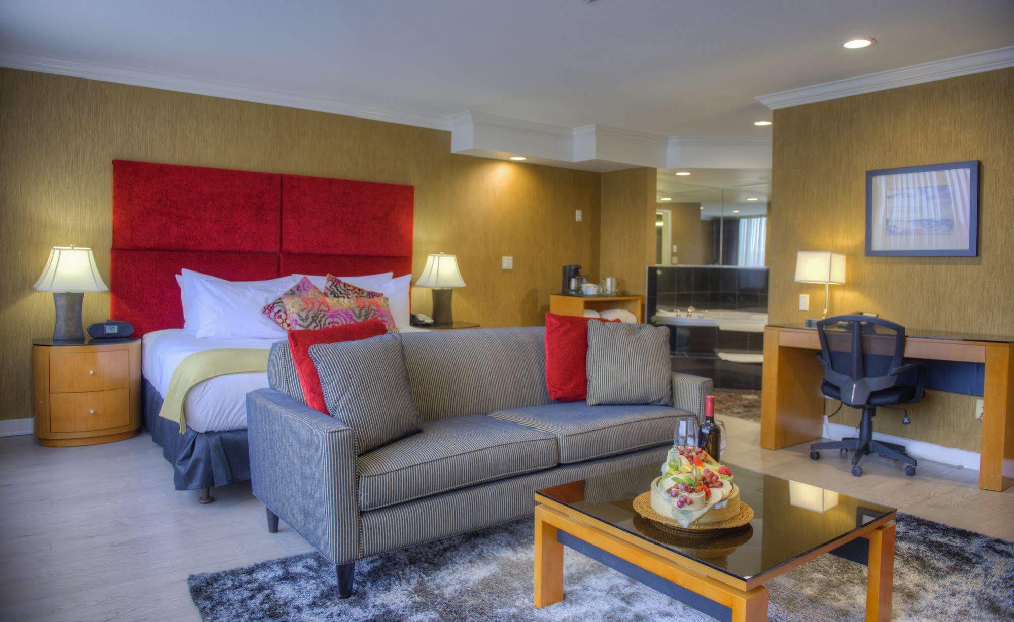 Executive & Conference Center, Metro Vancouver Hotel Burnaby