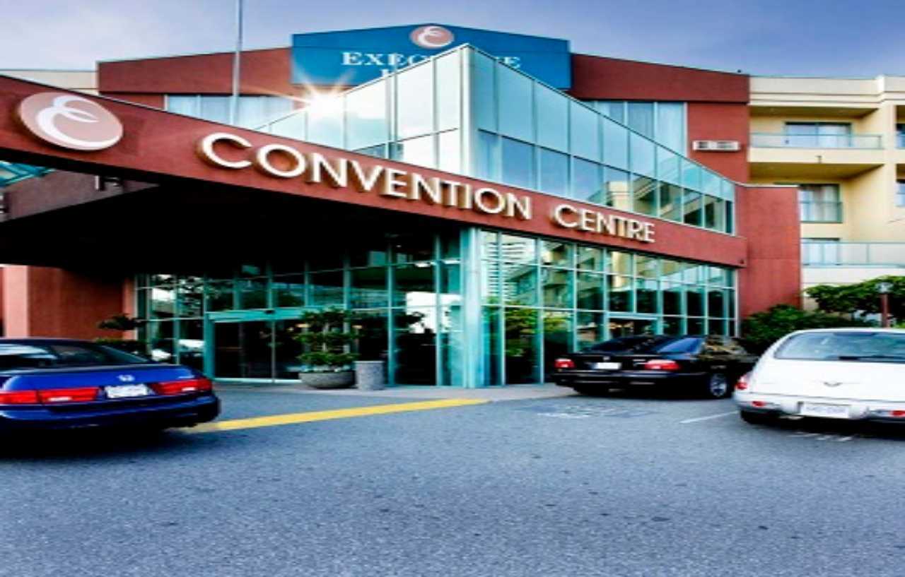 Executive & Conference Center, Metro Vancouver 4*